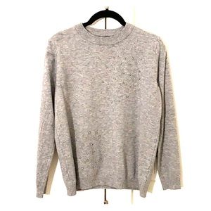 Elegant gray sweater